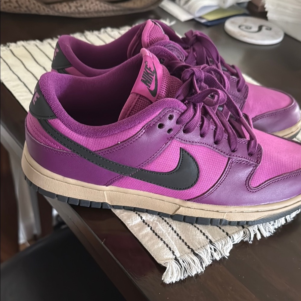 Nike Women's Purple Sneakers